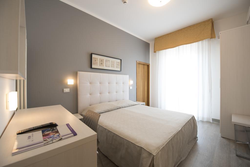 Hotel Iride & Spa Cesenatico Exterior photo