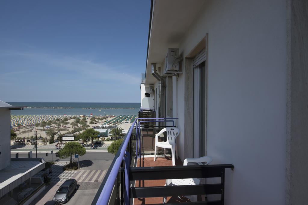 Hotel Iride & Spa Cesenatico Exterior photo